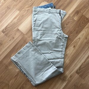 Men’s Khaki Dress Pants